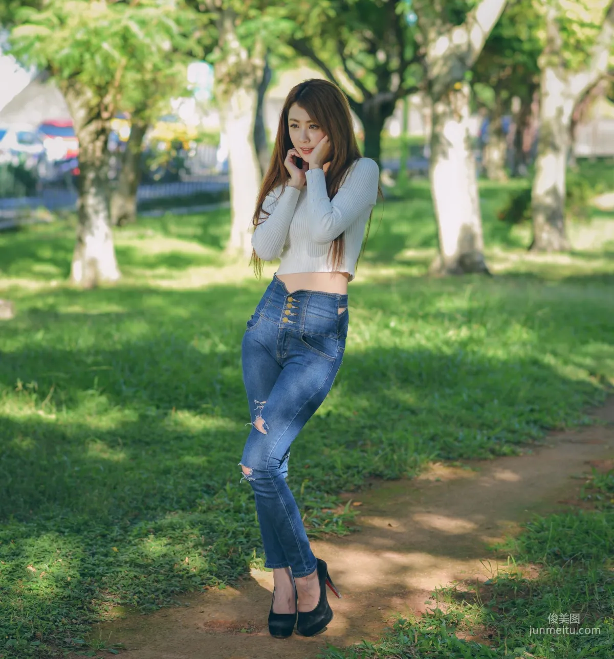 [Taiwan Young Model] Xia Qing Miso Park Denim Tight Pants and Beautiful Legs Photo Set photo 38