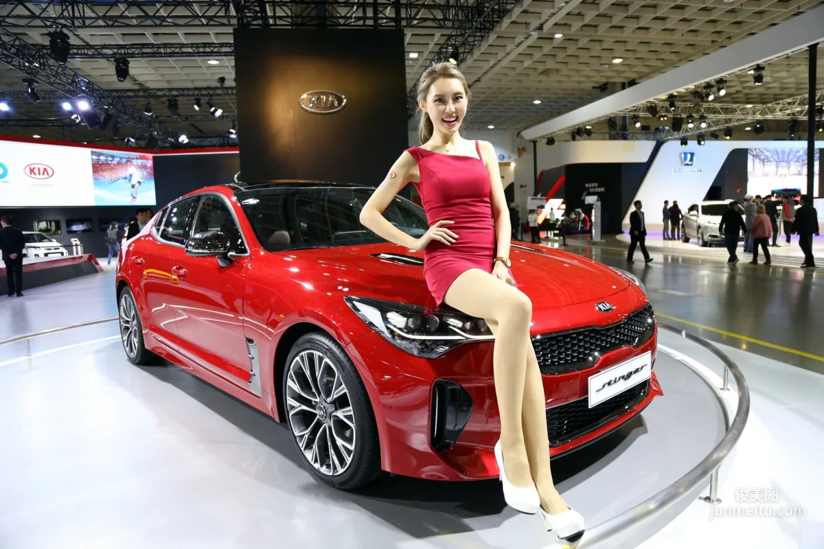 [台湾嫩模] Queenie(Q尼) - 2018年台北車展 写真集1