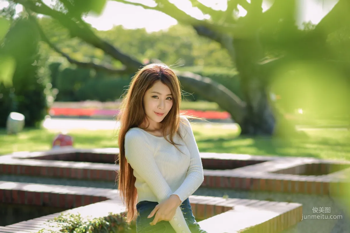 [Taiwan Young Model] Xia Qing Miso Park Denim Tight Pants and Beautiful Legs Photo Set photo 34