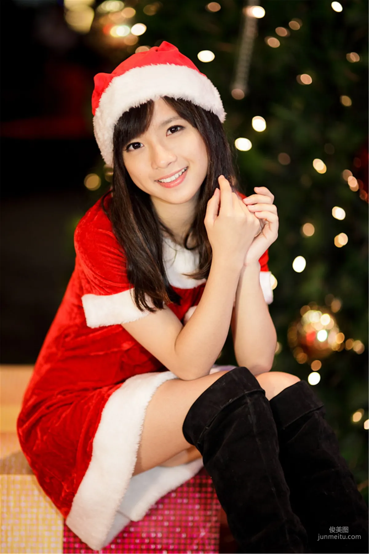 [Taiwan Beauties] Yu Chengjing (Xiao Jing) Xinyi Shopping District Christmas Night Shoot Photo Set photo 8