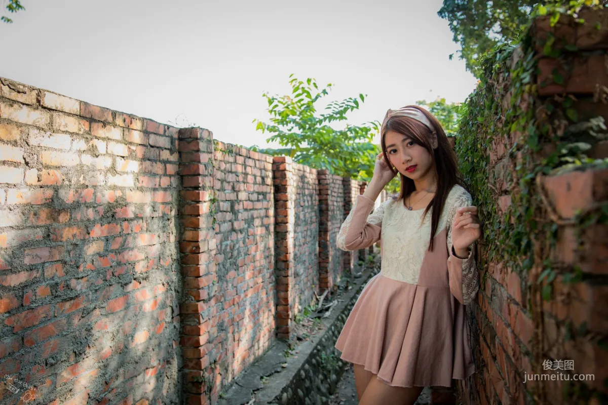 [Taiwan Beauties] Jiating Zhang Sweet Outdoor Shoot Short Skirt Series at Guangfu New Village Photo Set photo 15