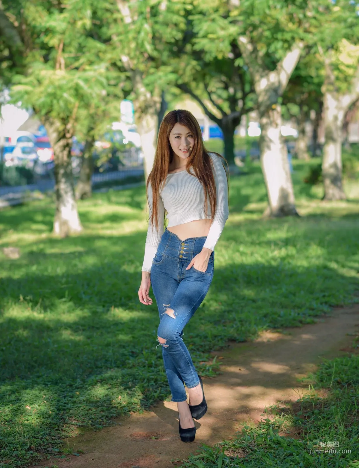 [Taiwan Young Model] Xia Qing Miso Park Denim Tight Pants and Beautiful Legs Photo Set photo 47