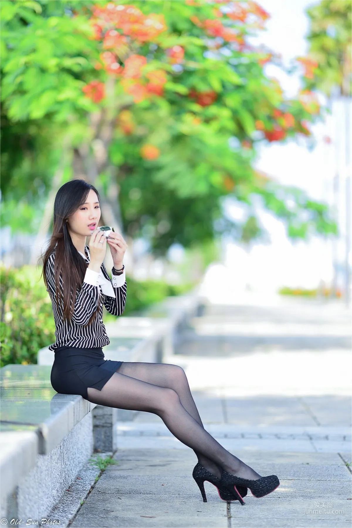 [台灣正妹] 張小米 - 黑絲OL女郎外拍 寫真集 40