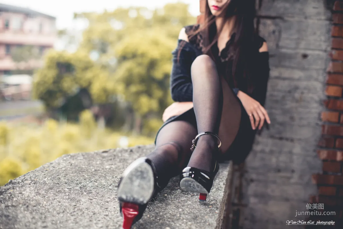 [Taiwan Beauties] Jenny, Black Stockings Outdoor Shoot Photo Set photo 26