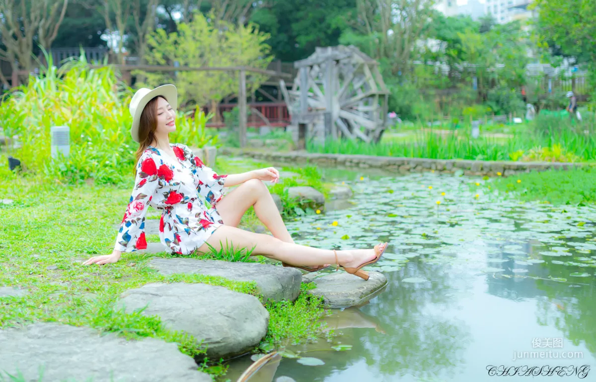 [Taiwan Beauties] Emma Jiang Yuen - Fresh Outdoor Shoot (Three Outfits) Photo Set photo 18