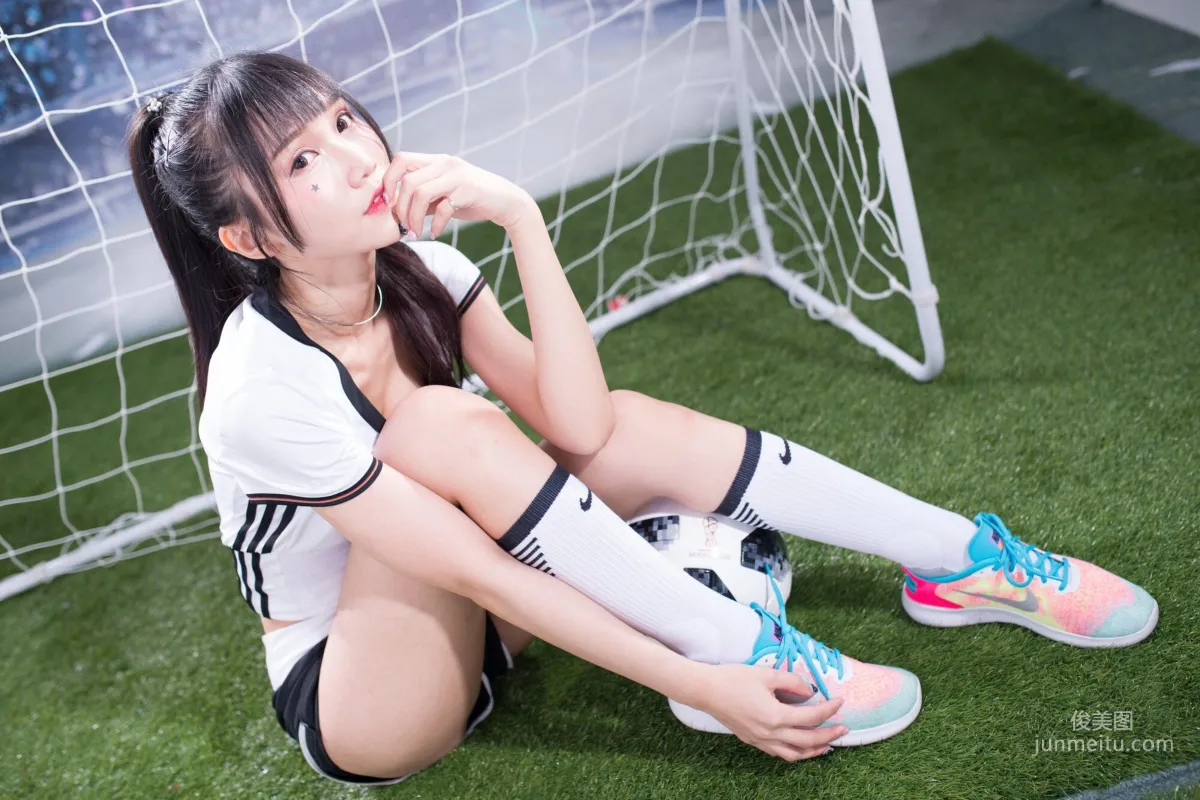 [Taiwan Beauties] Qiao Qiaoer Sylvia, Piano Studio Football Baby Photo Set photo 12