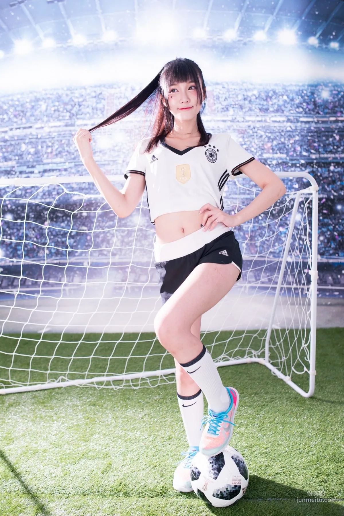 [Taiwan Beauties] Qiao Qiaoer Sylvia, Piano Studio Football Baby Photo Set photo 8