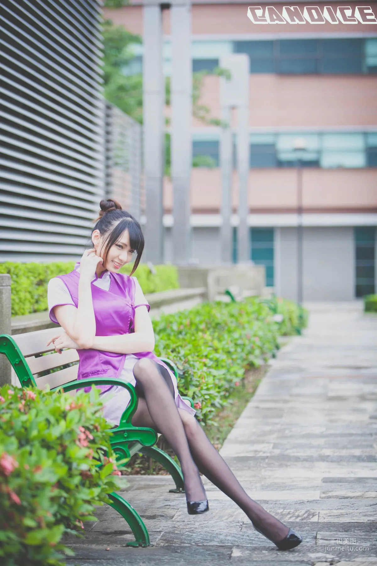 [台灣正妹] 蔡譯心Candice《空姐黑絲街拍》 寫真集 25