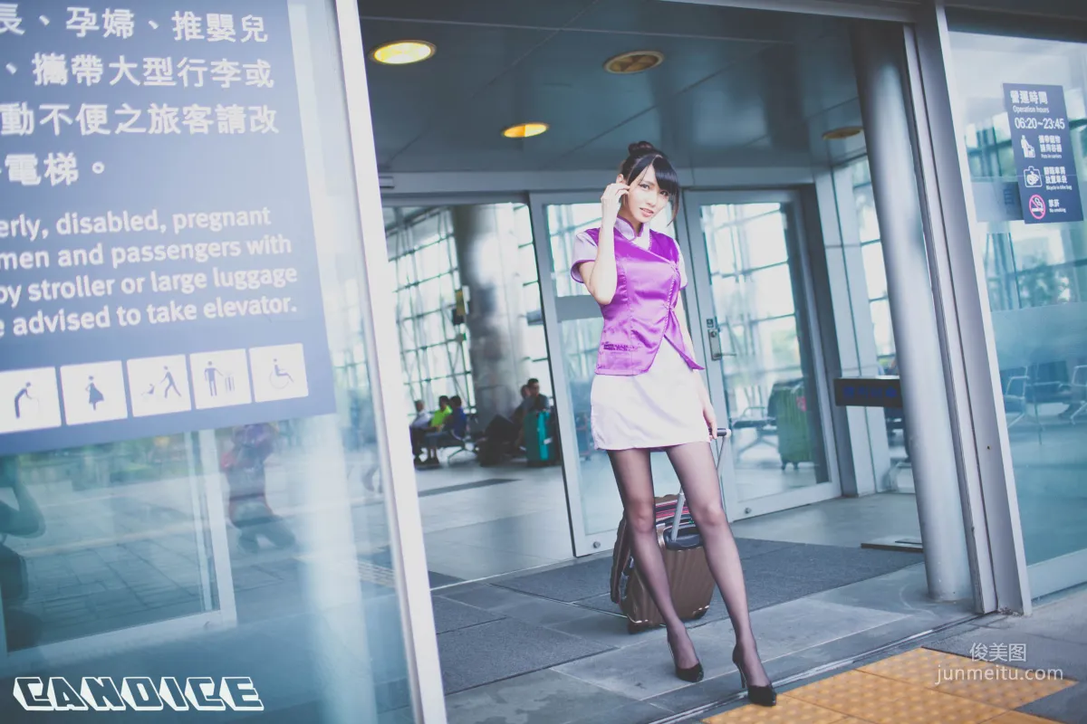 [台灣正妹] 蔡譯心Candice《空姐黑絲街拍》 寫真集 18