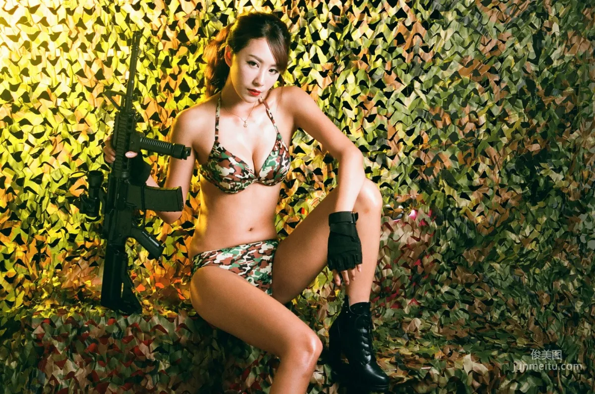 [Taiwan Beauties] Miso Xia Qing - Black Stockings Lingerie + Camo Female Soldier Photo Set photo 39