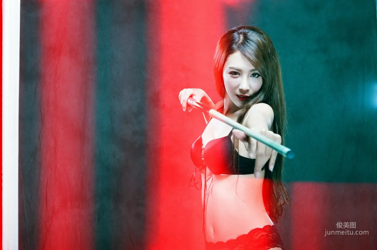 [Taiwan Beauties] Miso Xia Qing - Black Stockings Lingerie + Camo Female Soldier Photo Set photo 70
