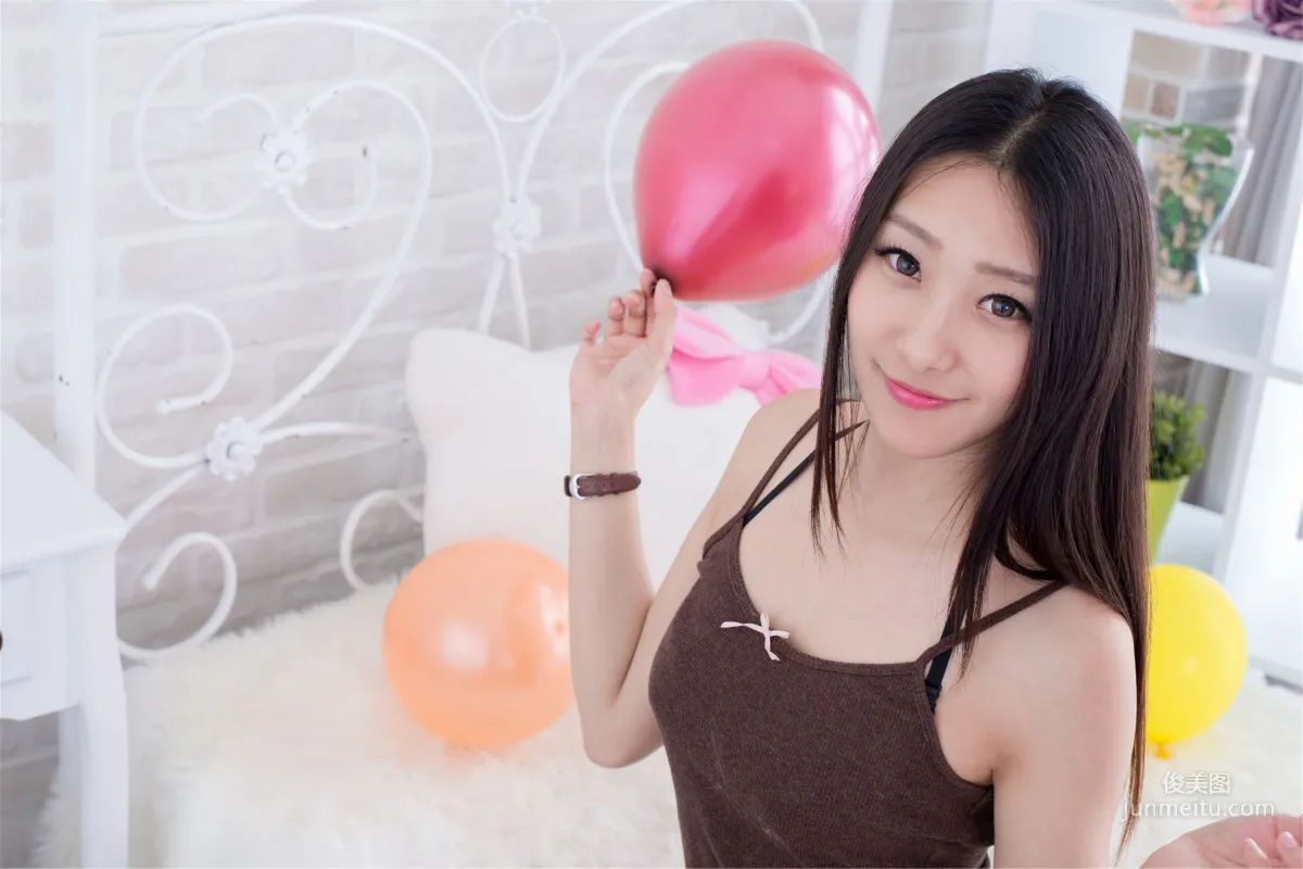 [Taiwan Beauties] Joan Xiaokui, Fresh Leg Model Style and Xinyi Street Snap Photo Set photo 9
