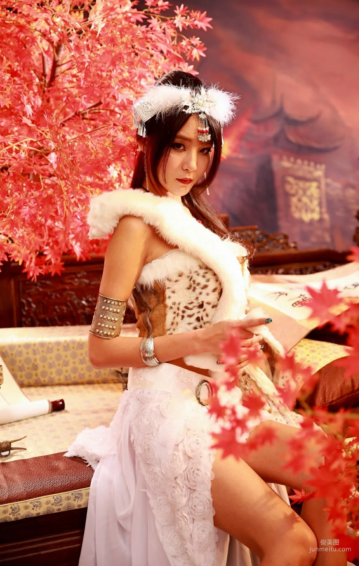[Taiwan Beauties] Winnie Xiaoxue Barbarian Princess and OL Style Outfit Photo Set photo 24
