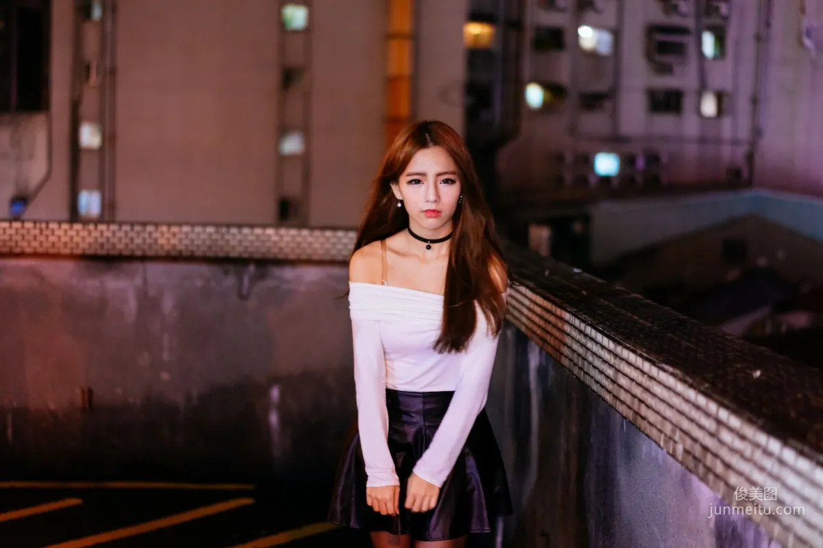 [Taiwan Beauties] Dora Zhou Yingxin Street Snap Long Boots Black Stockings Leather Skirt Photo Set photo 51