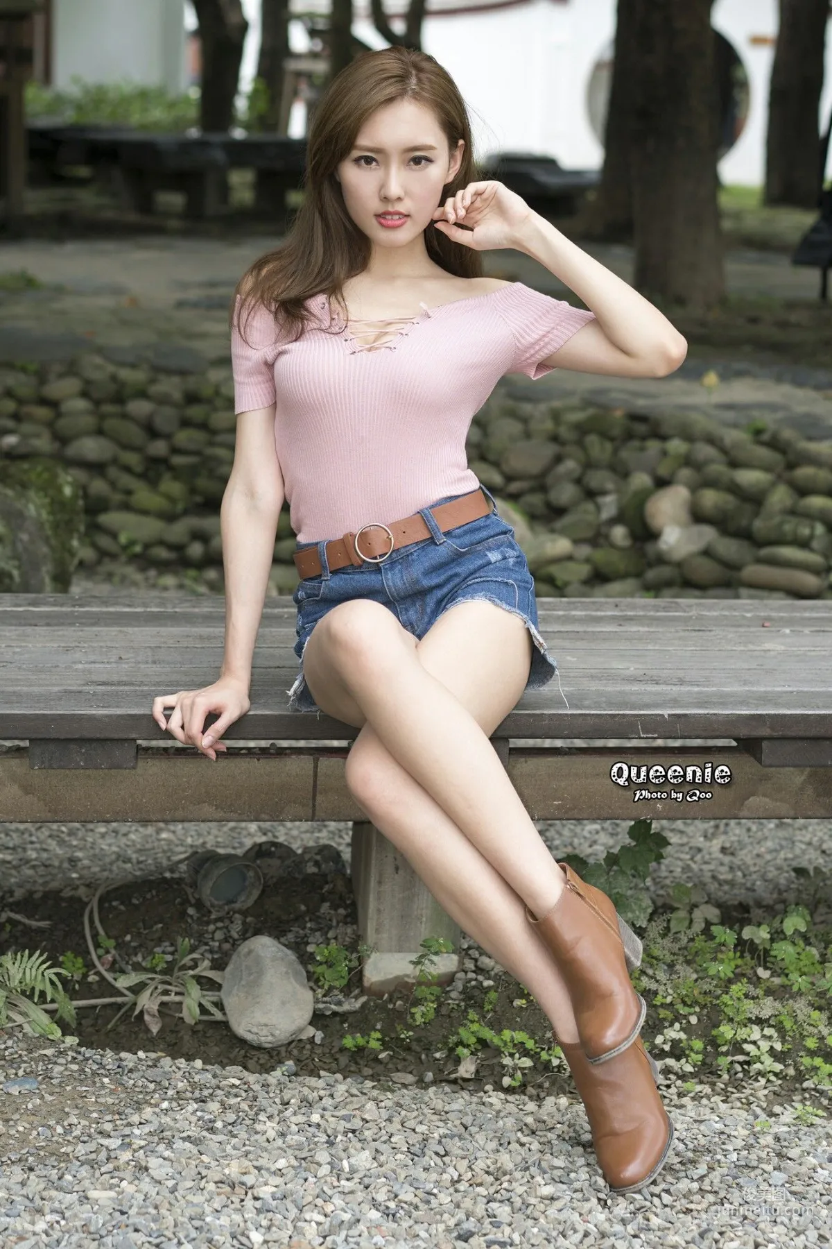 [台灣正妹] Queenie/Q尼 - 熱褲美腿街拍 寫真集 19