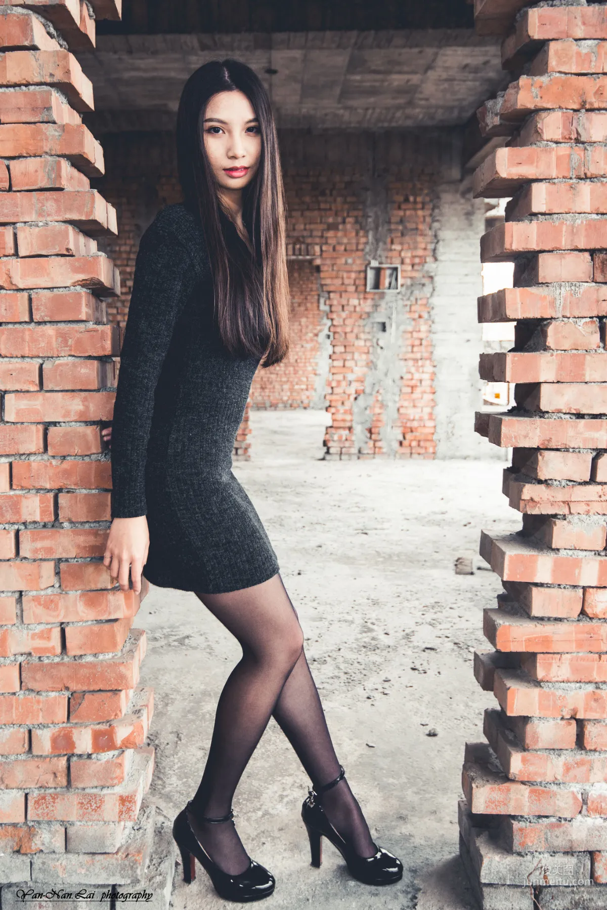 [Taiwan Beauties] Jenny, Black Stockings Outdoor Shoot Photo Set photo 6
