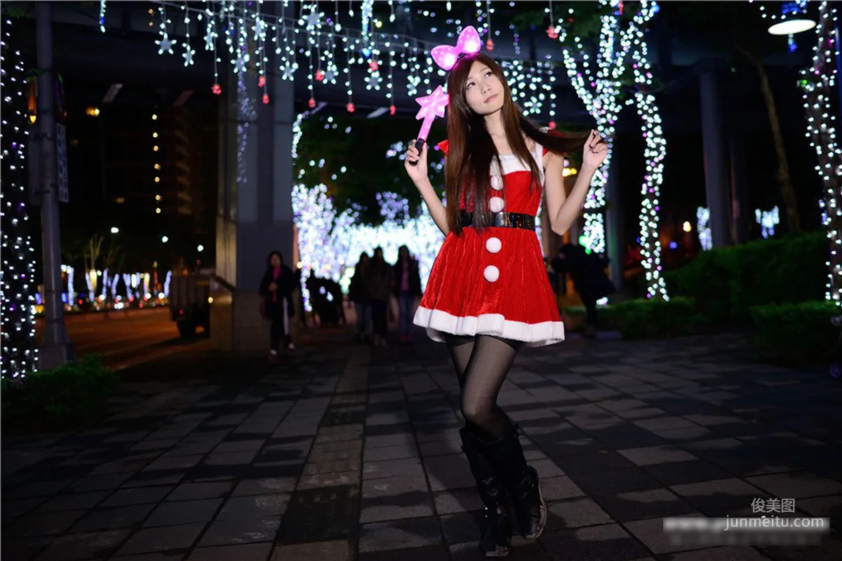 [Taiwan Beauties] Zhang Yazhu chu, Banqiao Station Christmas Outdoor Shoot Photo Set photo 5