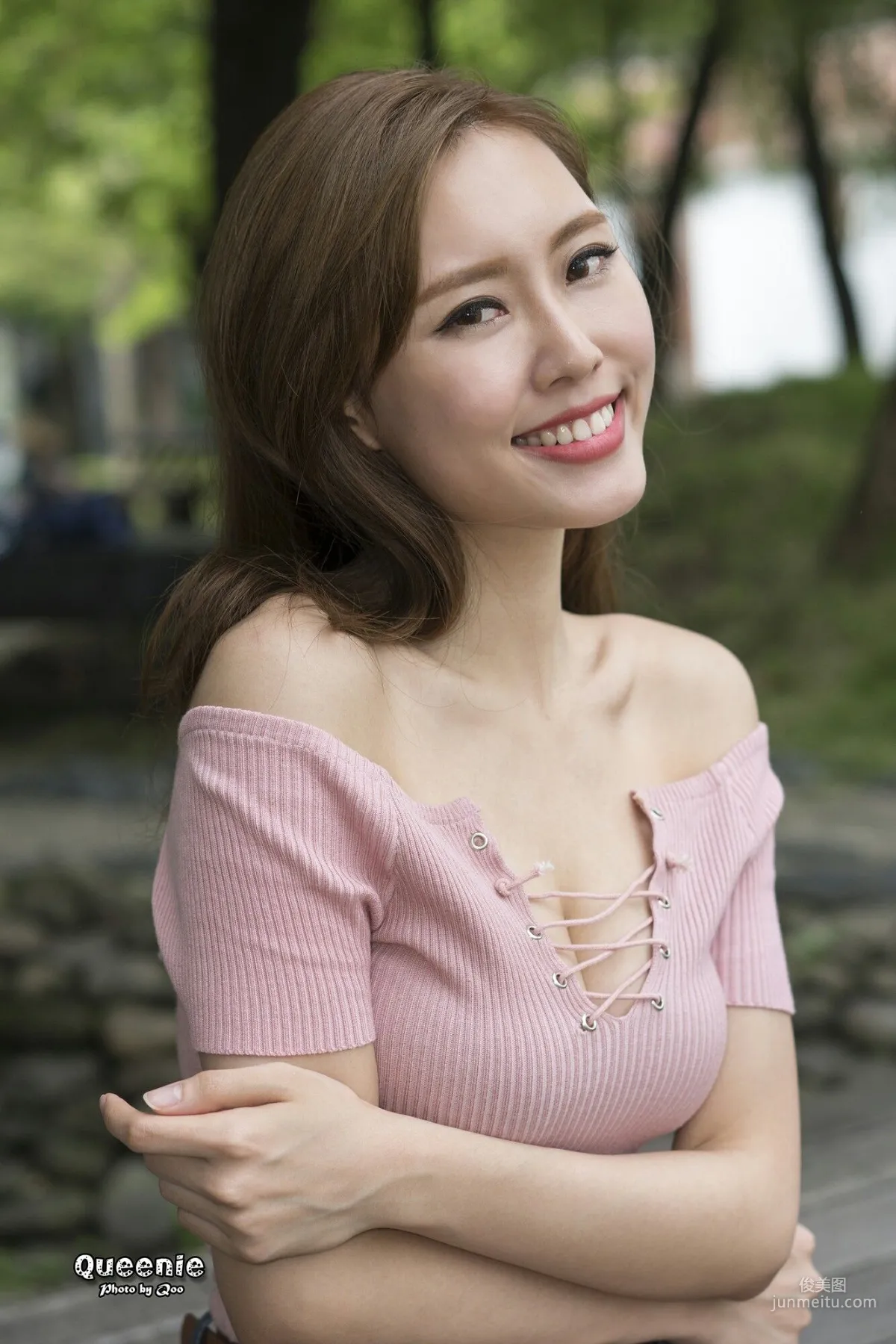 [台灣正妹] Queenie/Q尼 - 熱褲美腿街拍 寫真集 21