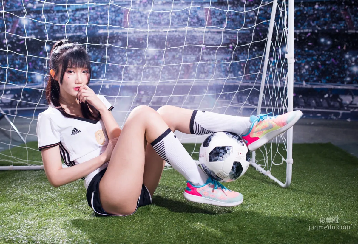 [Taiwan Beauties] Qiao Qiaoer Sylvia, Piano Studio Football Baby Photo Set photo 10