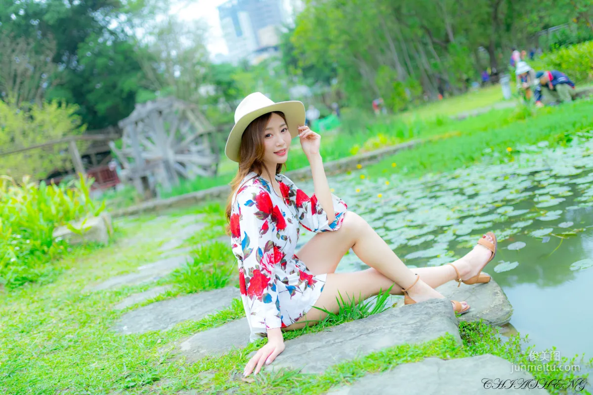 [Taiwan Beauties] Emma Jiang Yuen - Fresh Outdoor Shoot (Three Outfits) Photo Set photo 17