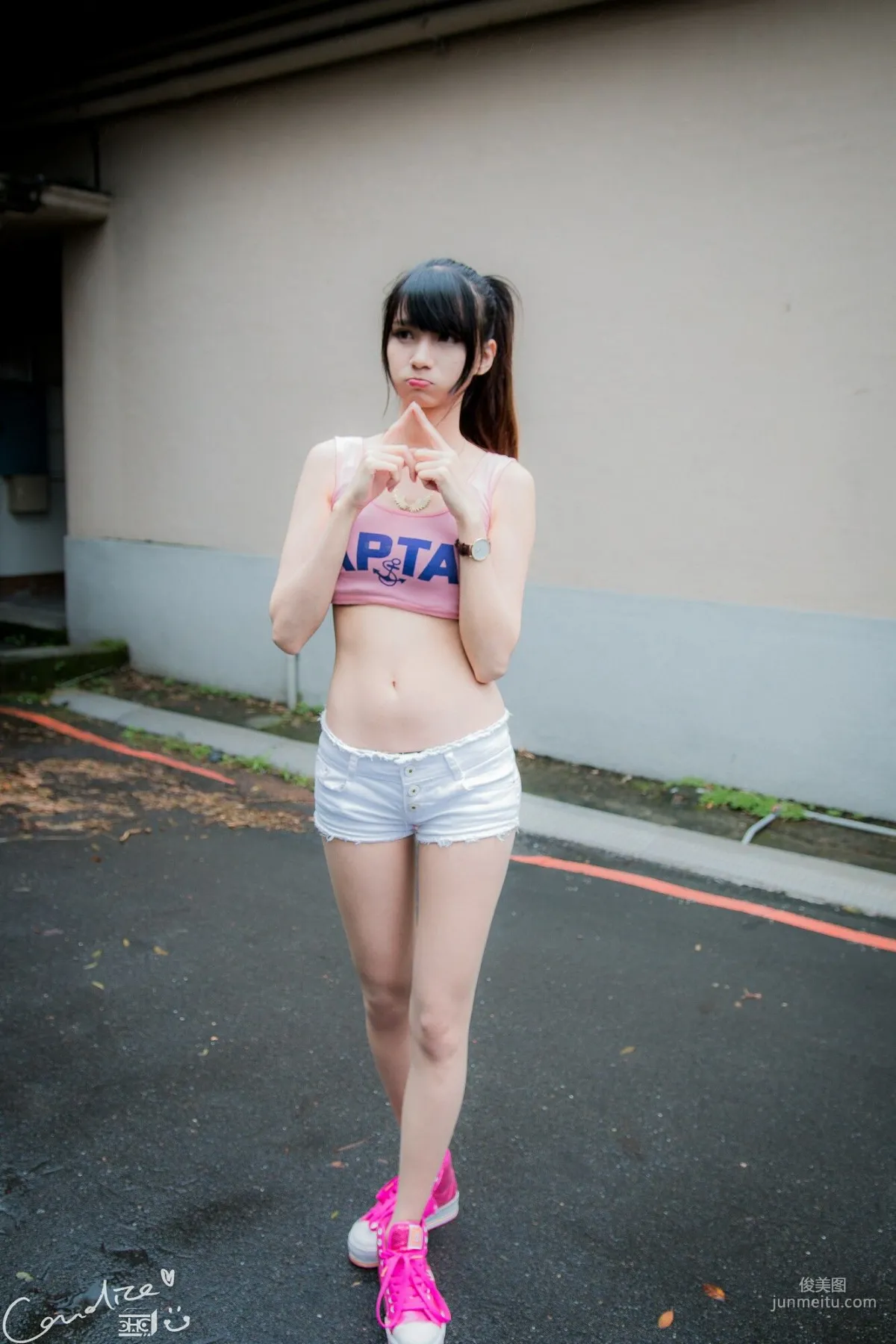 [台湾正妹] 蔡译心 - 热裤运动装 写真集9