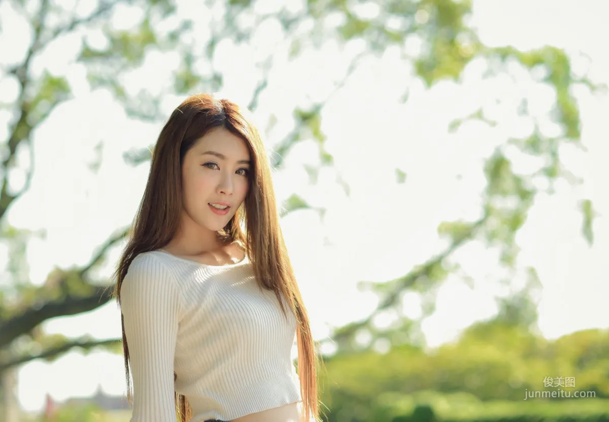 [Taiwan Young Model] Xia Qing Miso Park Denim Tight Pants and Beautiful Legs Photo Set photo 40