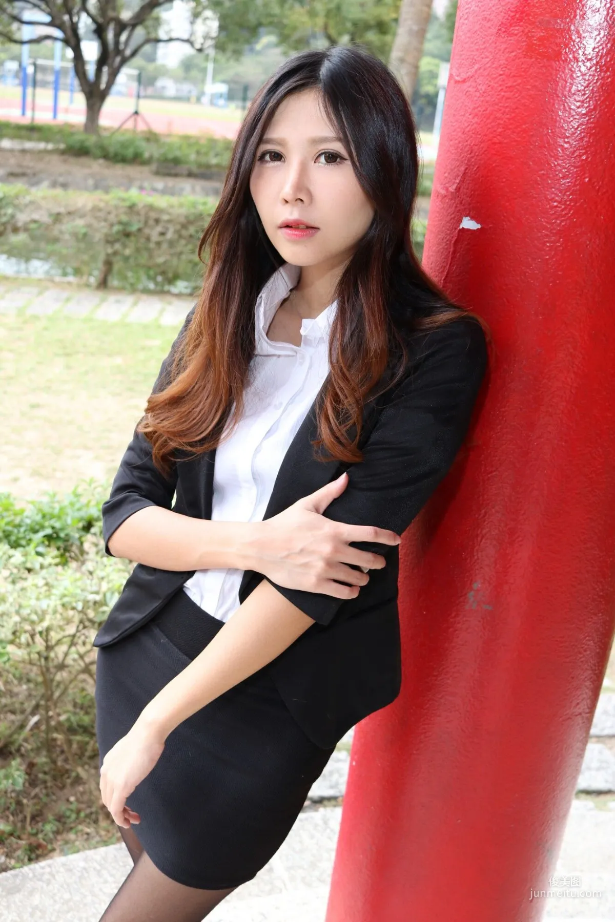 [Taiwan Beauties] Zooey 'Chinese University OL Black Stockings Beautiful Legs' Photo Set photo 27