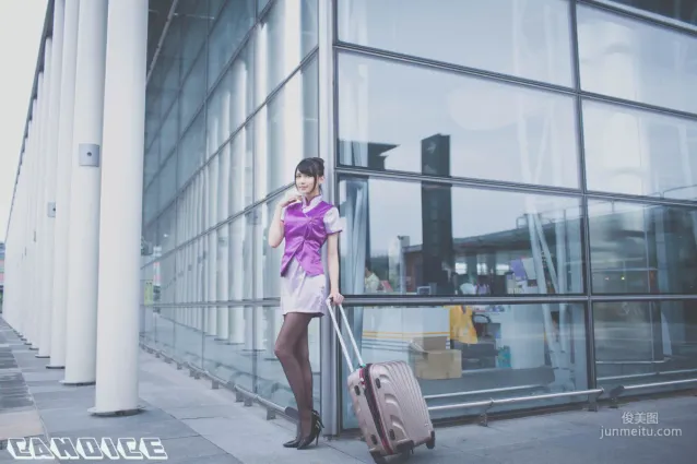 [台灣正妹] 蔡譯心Candice《空姐黑絲街拍》 寫真集