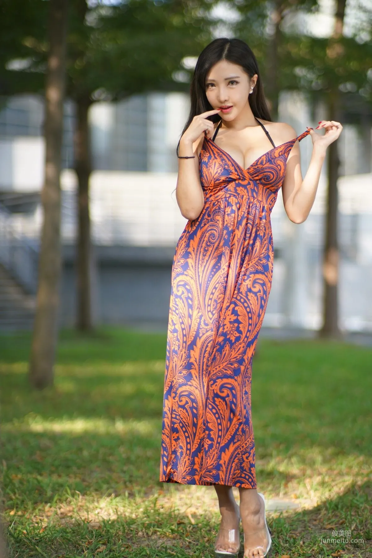 [Taiwan Beauties] Zhao Yun Syuan Taichung Art Museum Long Skirt Series Photo Set photo 20