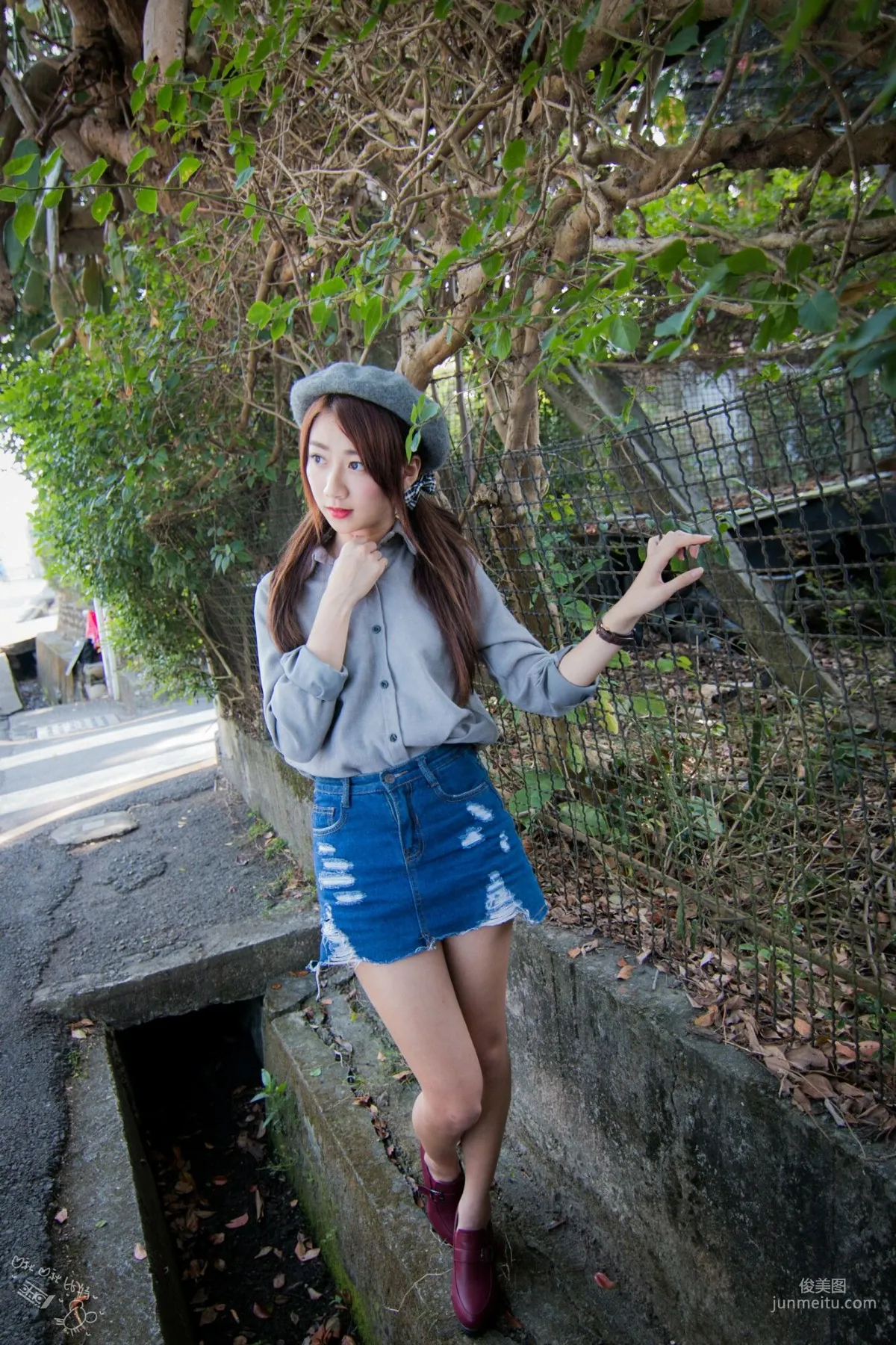 [Taiwan Beauties] Jiating Zhang Sweet Outdoor Shoot Short Skirt Series at Guangfu New Village Photo Set photo 13