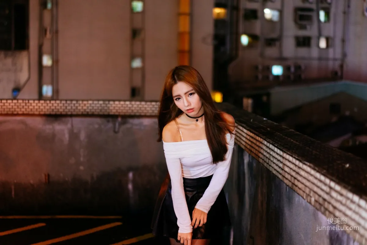 [Taiwan Beauties] Dora Zhou Yingxin Street Snap Long Boots Black Stockings Leather Skirt Photo Set photo 52