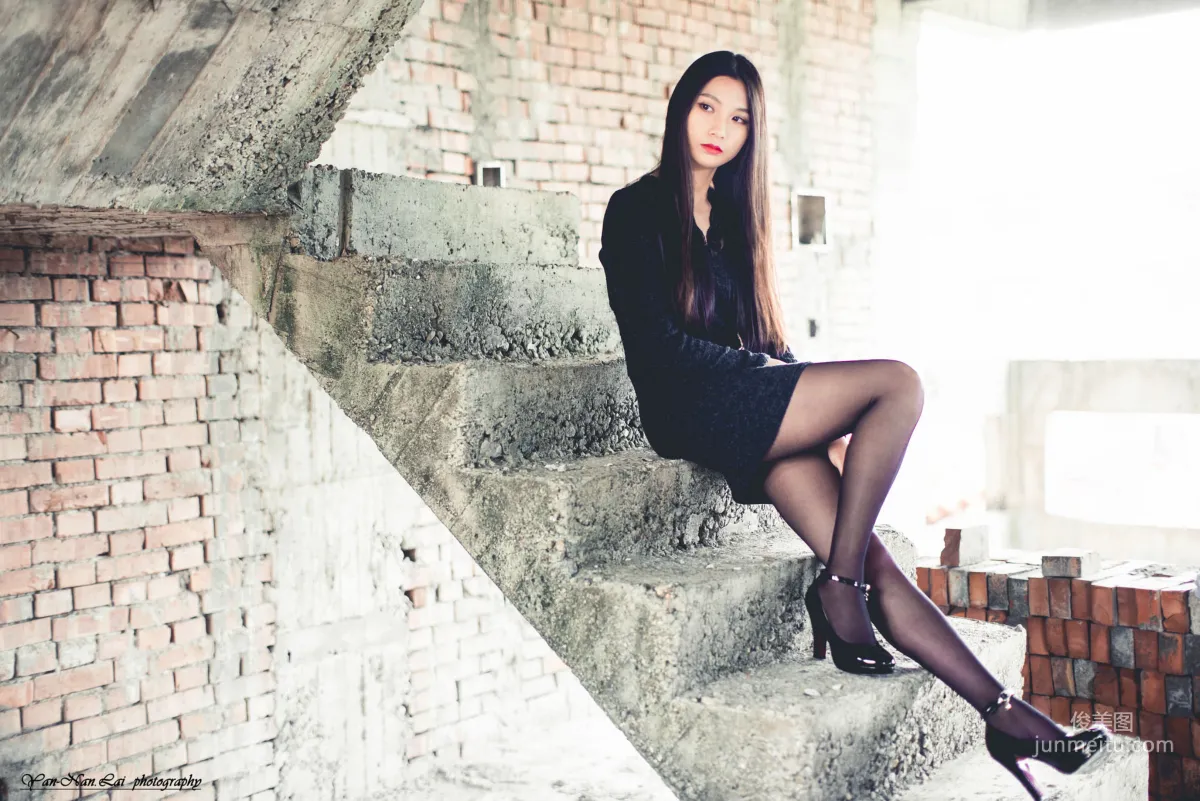 [Taiwan Beauties] Jenny, Black Stockings Outdoor Shoot Photo Set photo 34