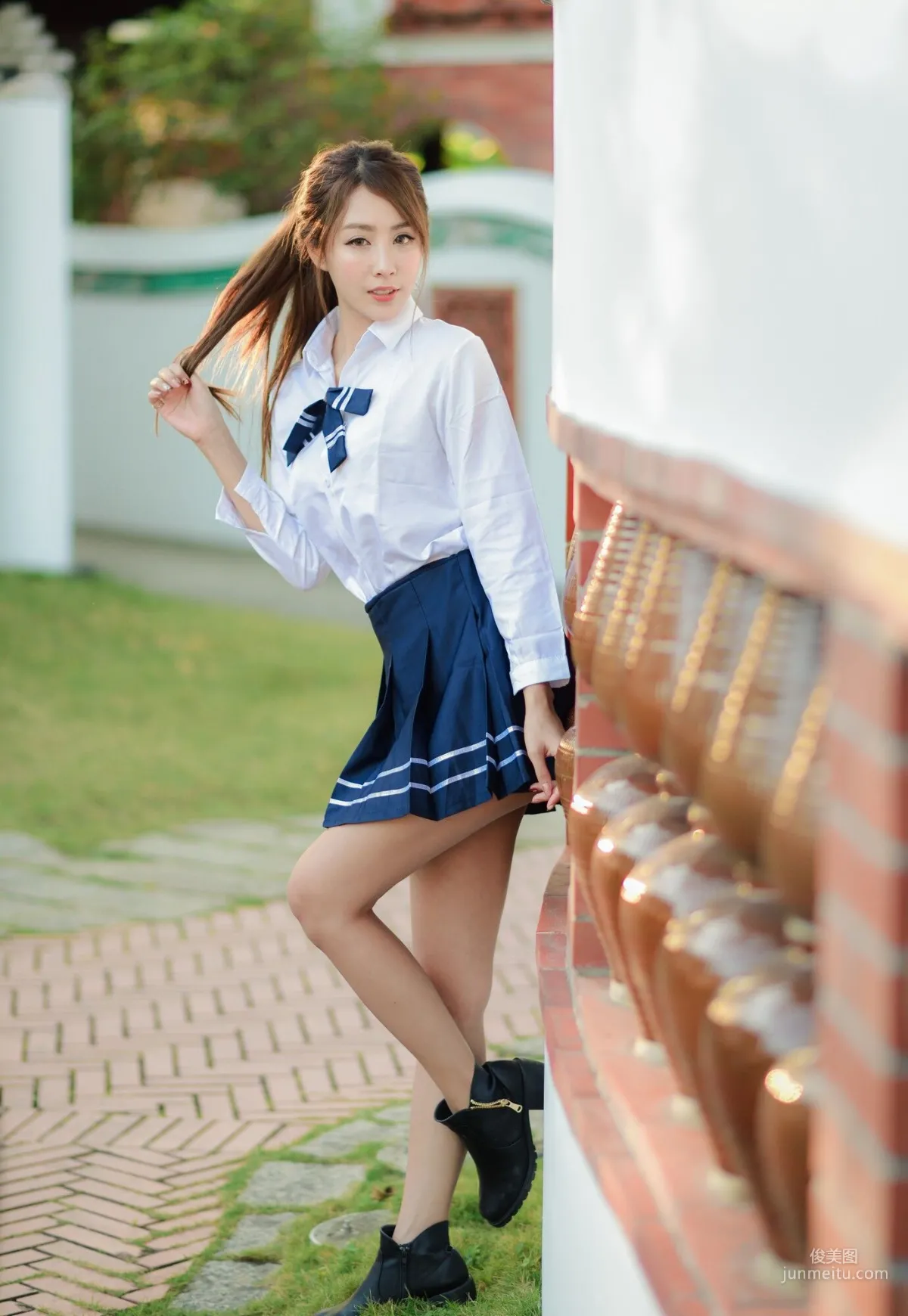 [Taiwan Beauties] Miso Xia Qing Classic Qipao + Fresh School Uniform Photo Set photo 42