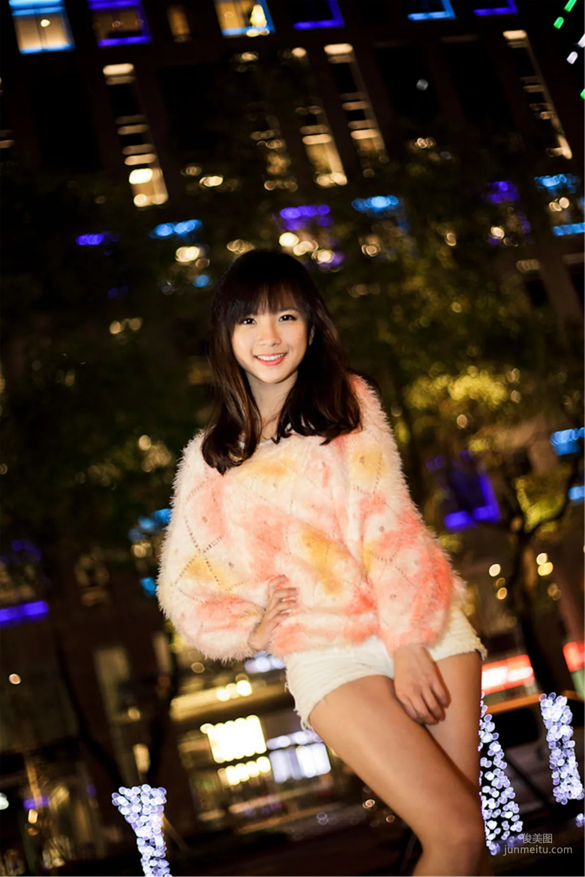 [Taiwan Beauties] Yu Chengjing (Xiao Jing) Xinyi Shopping District Christmas Night Shoot Photo Set photo 24