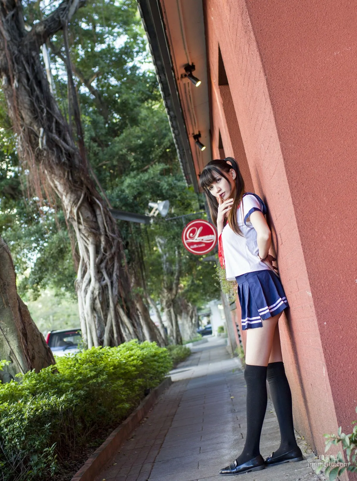 [Taiwan Beauties] Cai Yixin, Chiang Kai-shek Memorial Hall + Fujin Street Fashion Outdoor Shoot Photo Set photo 41