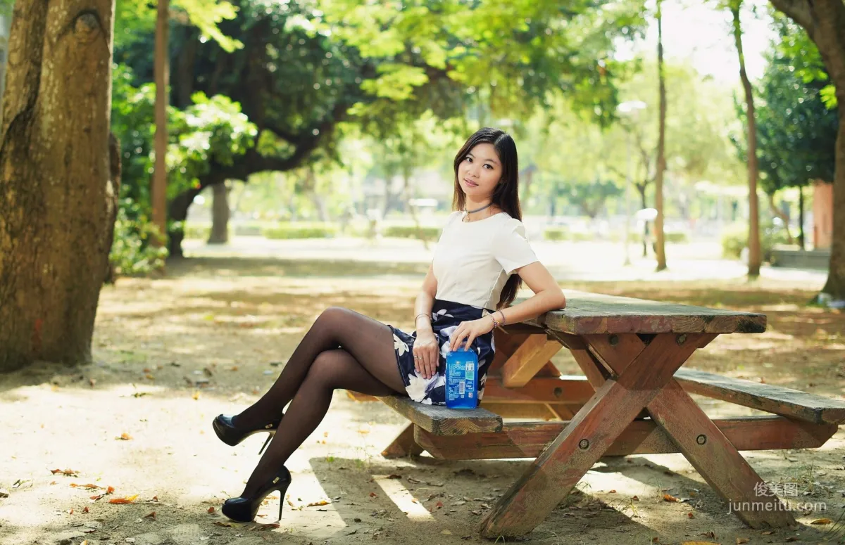 [Taiwan Beauties] Ivy Chen - Chengda Outdoor Shoot, Two Outfits in Total, Photo Set photo 2