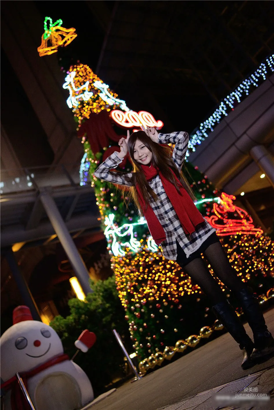 [Taiwan Beauties] Zhang Yazhu chu, Banqiao Station Christmas Outdoor Shoot Photo Set photo 15