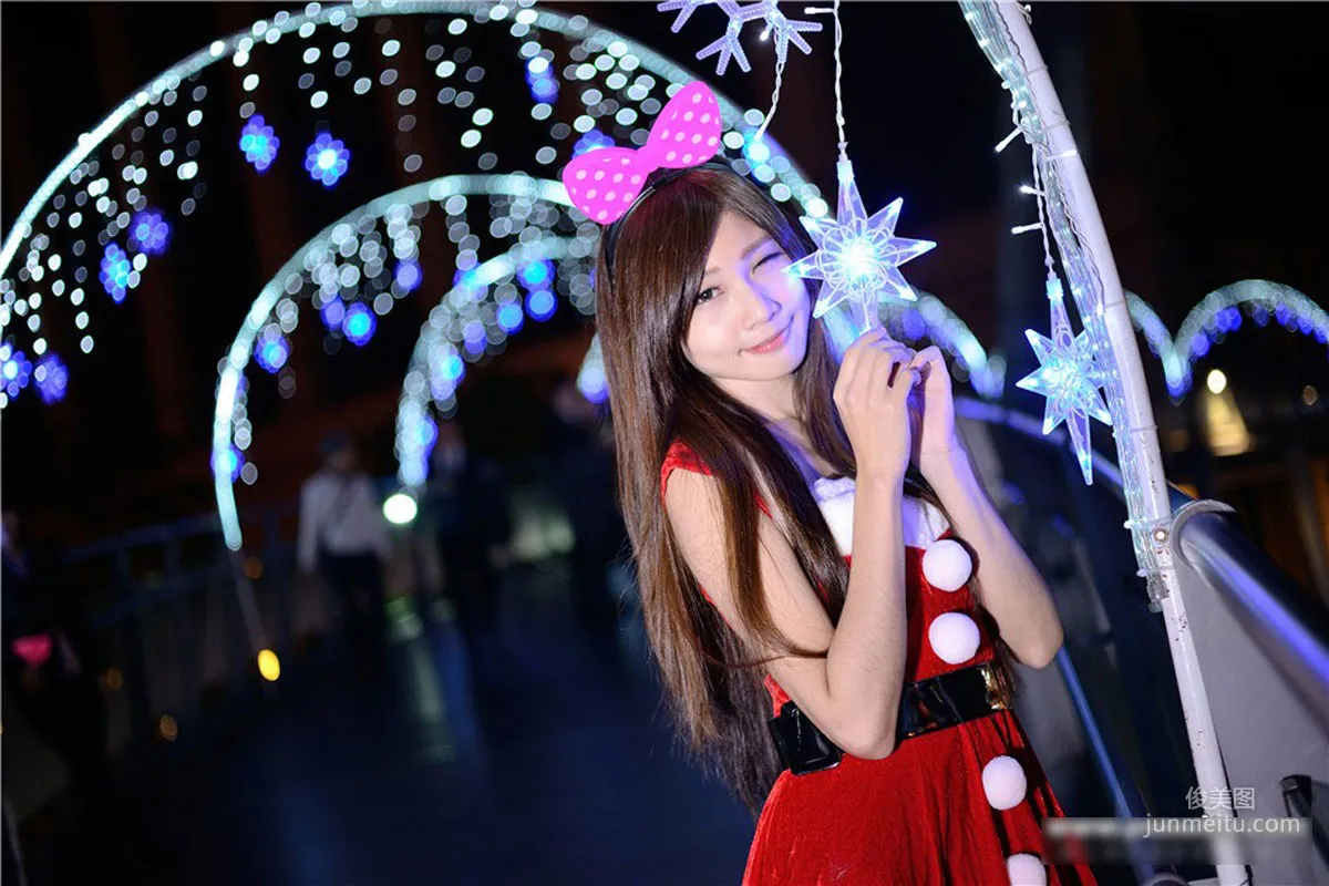 [Taiwan Beauties] Zhang Yazhu chu, Banqiao Station Christmas Outdoor Shoot Photo Set photo 3