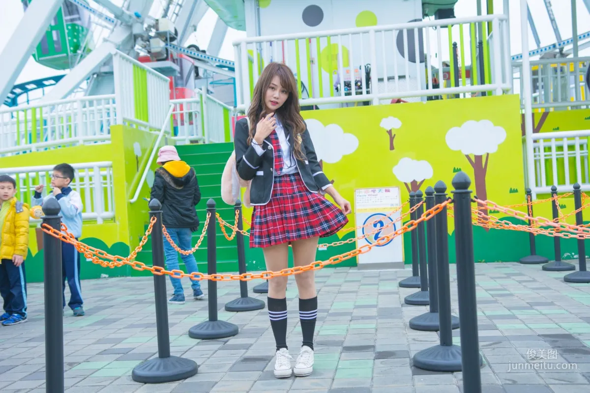[台湾正妹] Candy孙卉彤 新兒童樂園 写真集8