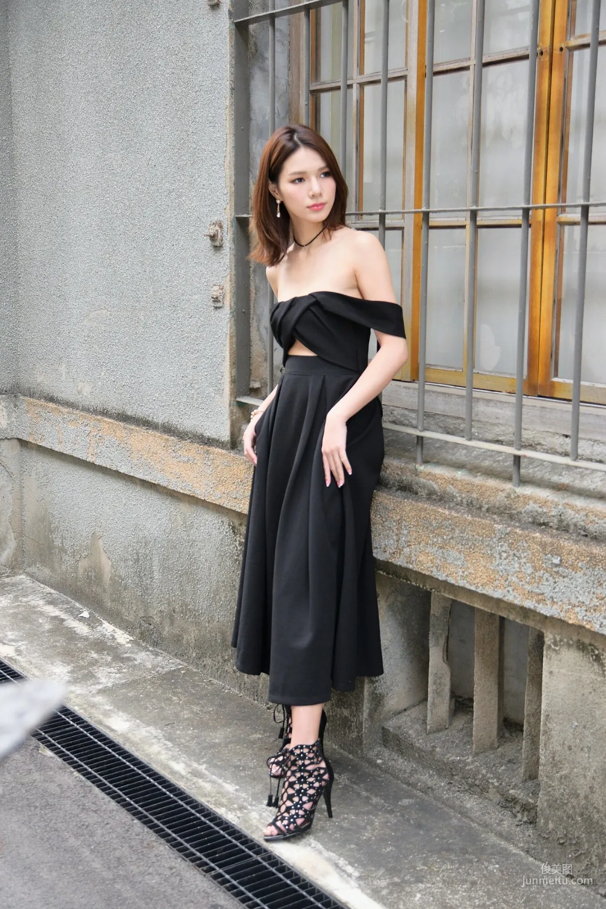 [Taiwan Beauties] Kate - Outdoor Shoot Elegant Long Skirt Photo Set photo 12