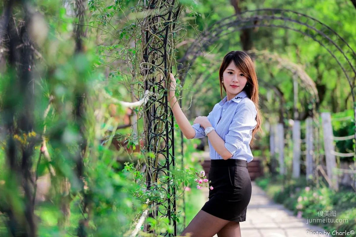 [Taiwan Beauties] Ai Lin, Shilin Residence Outdoor Shoot (Three Outfits Total) Photo Set photo 35