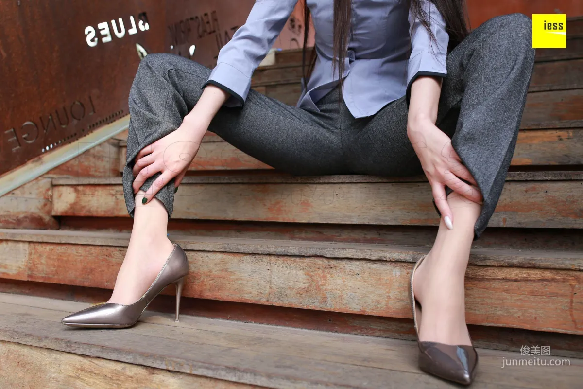 Shuang Shuang, Mature Woman Short Stockings and Suit Pants [IESS] Silk Enjoyer 231 Photo Set photo 83