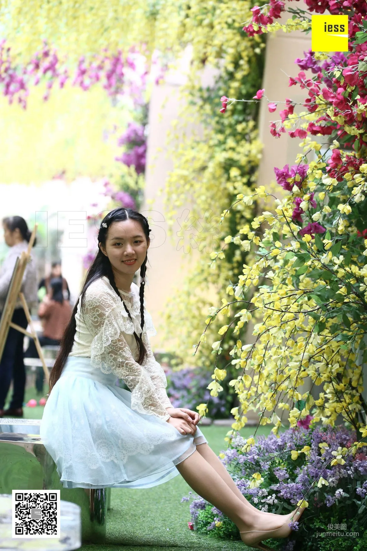 木木 《蕾丝花姑娘肉丝》 [异思趣向IESS] 丝享家233 写真集2