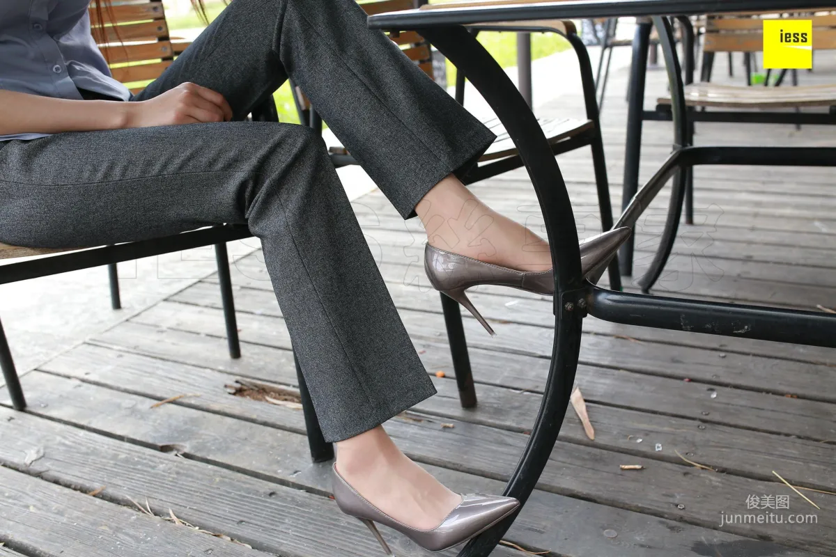 Shuang Shuang, Mature Woman Short Stockings and Suit Pants [IESS] Silk Enjoyer 231 Photo Set photo 25