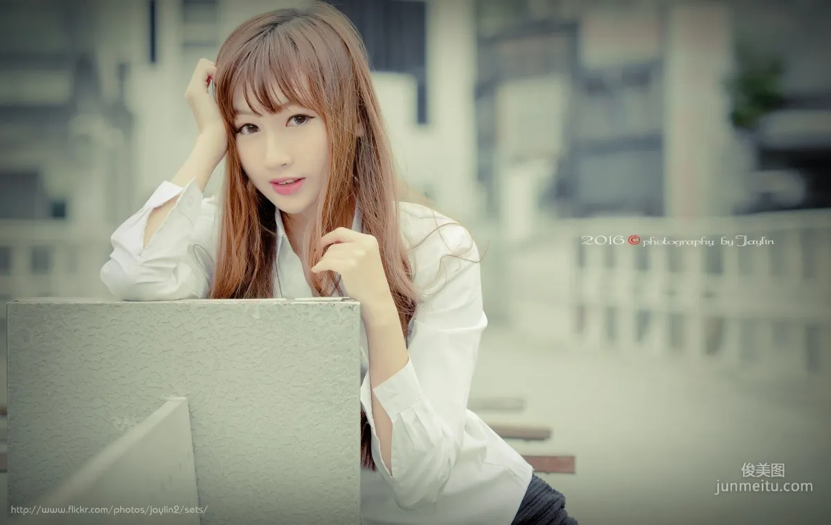 [Taiwan Beauties] Qiqi, Outdoor Shoot Three Outfits Photo Set photo 7