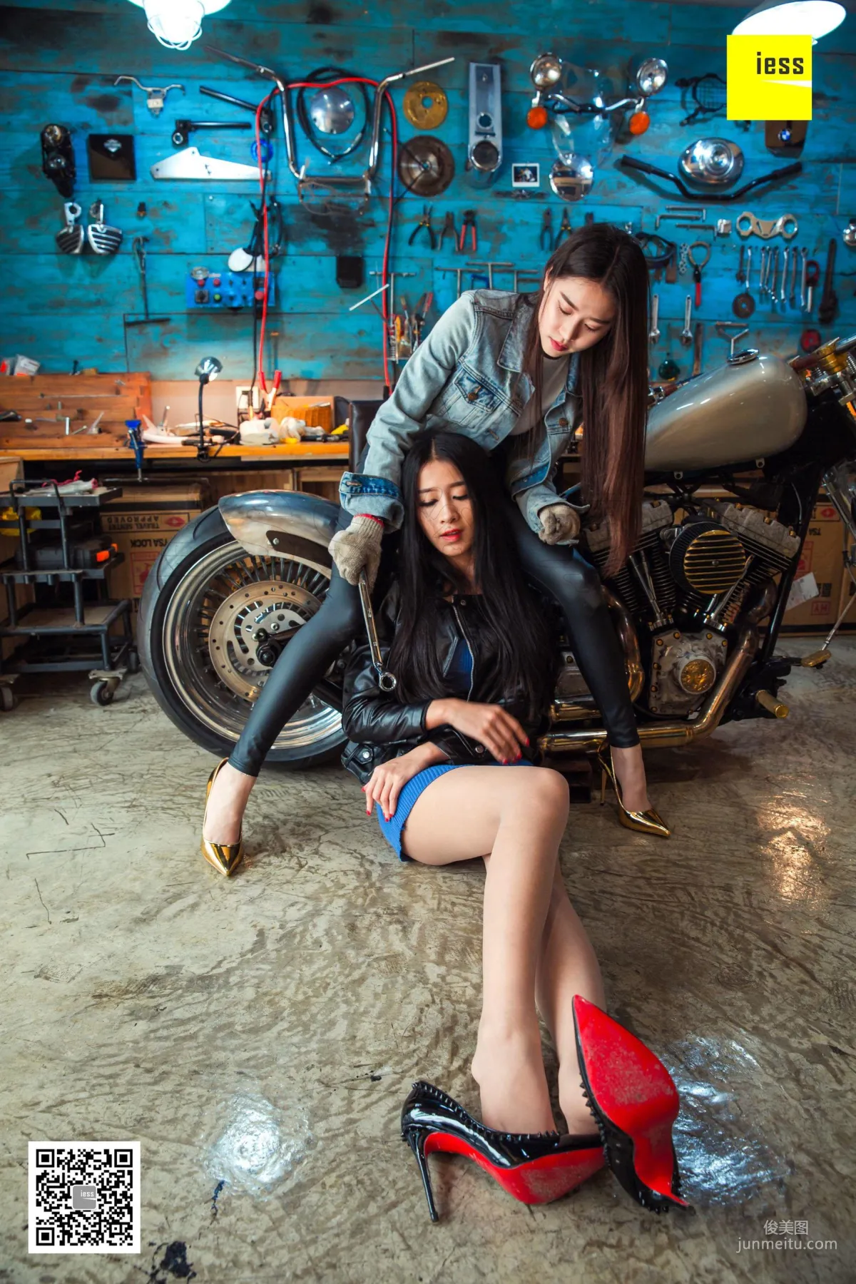 DJ and Jiajia, Collector's Edition Motorcycle Love [IESS] Devil Wednesday Special Issue 21 Photo Set photo 68