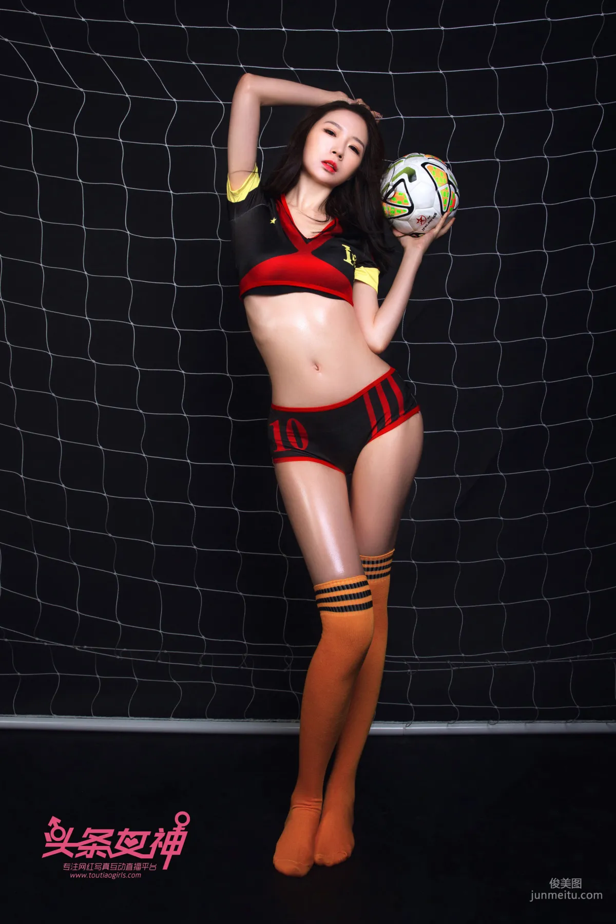 Meng Xinyue "World Cup Theme, Hot Girl" [TouTiao Goddess] Photo Set photo 10