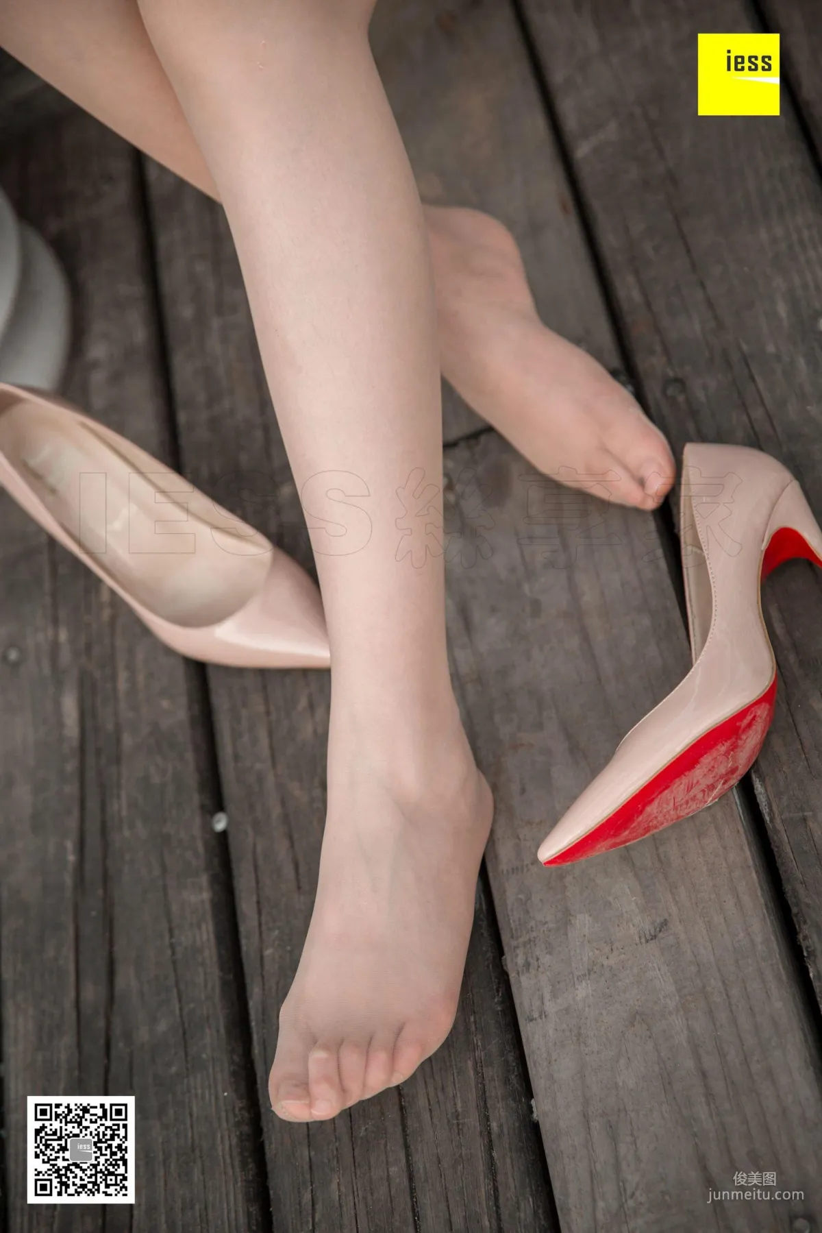 Jiu Mei, Jiu Mei's Nude High Heels Journey [IESS] Si Xiang Jia 229 Photo Set photo 51