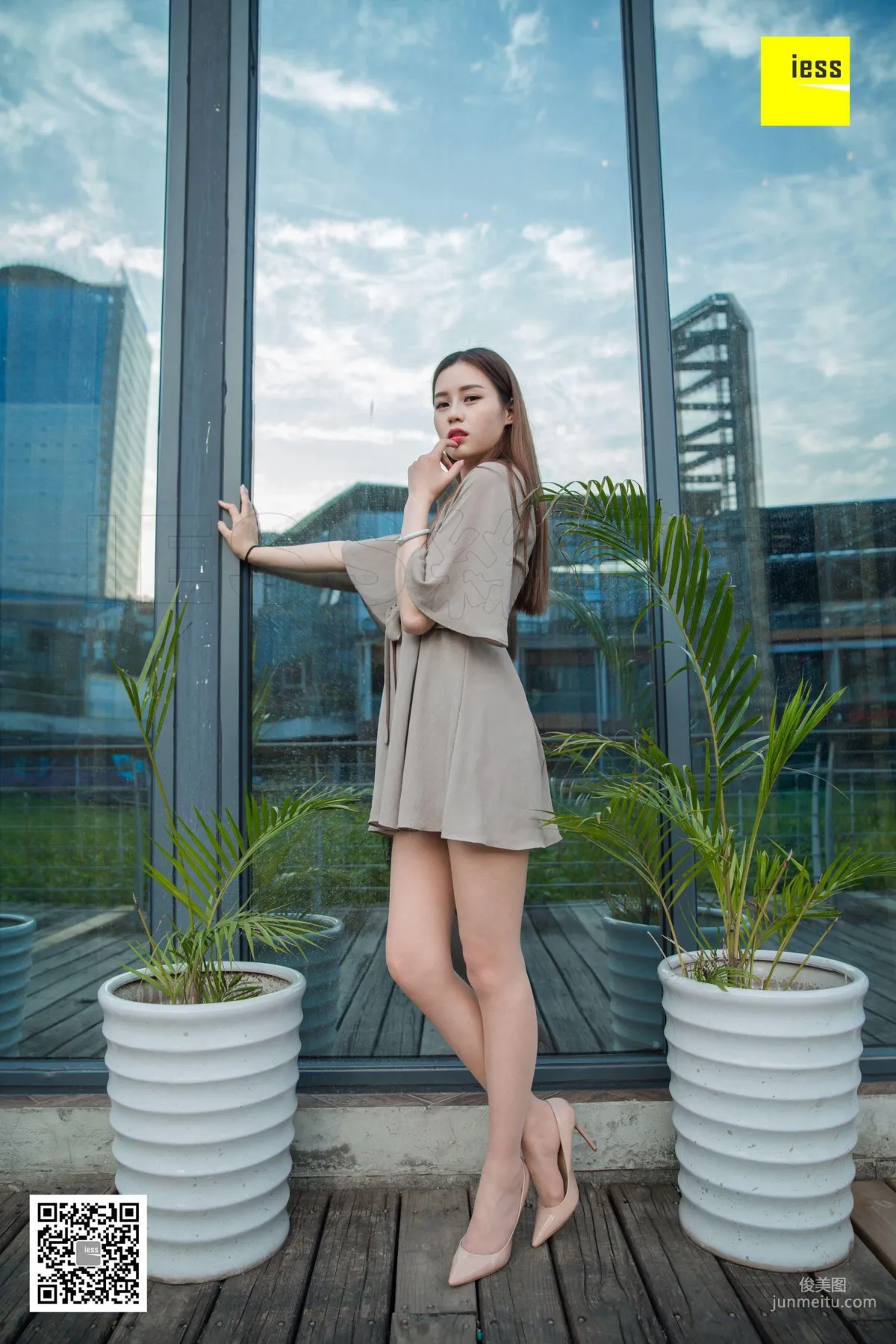 Jiu Mei, Jiu Mei's Nude High Heels Journey [IESS] Si Xiang Jia 229 Photo Set photo 69