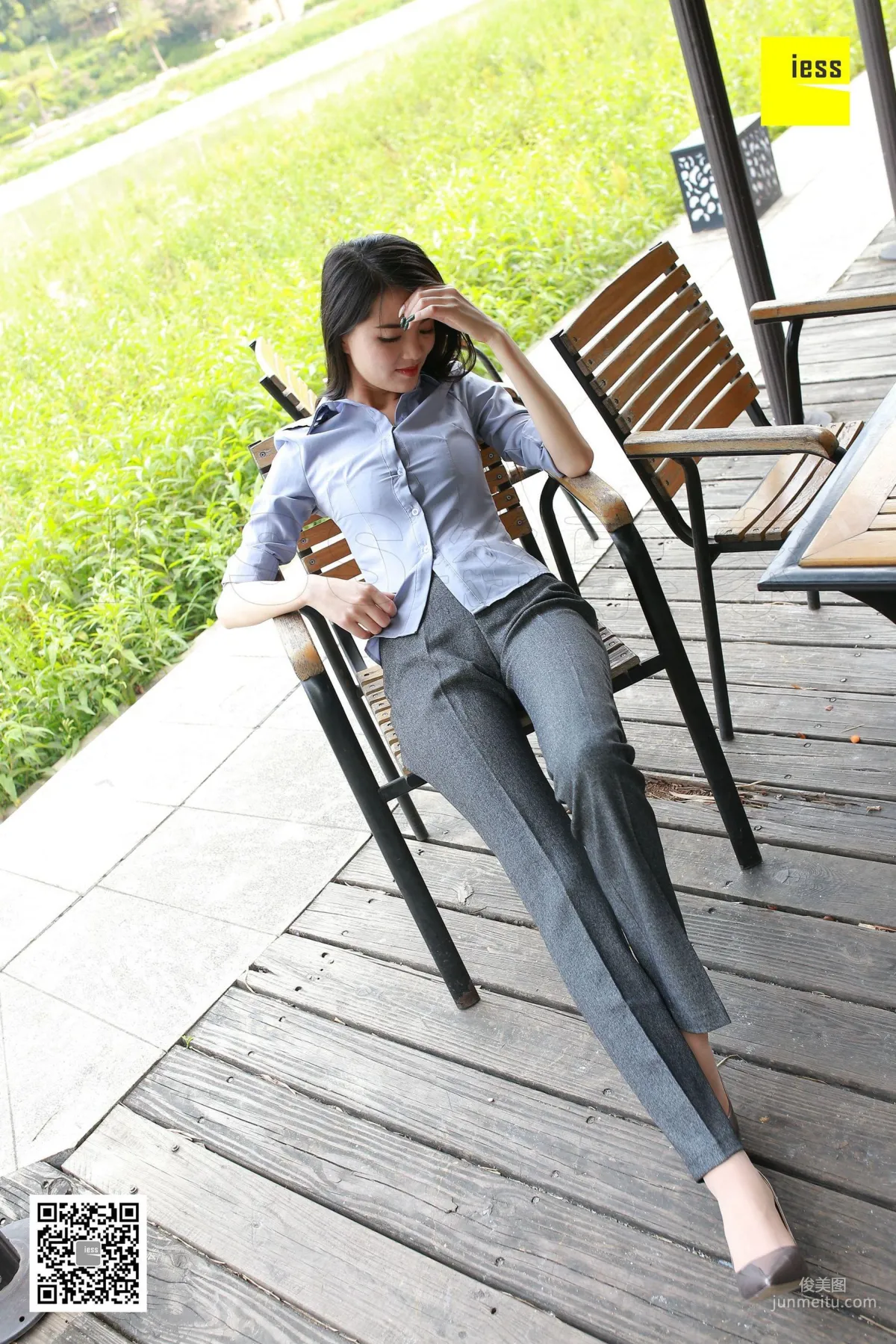 Shuang Shuang, Mature Woman Short Stockings and Suit Pants [IESS] Silk Enjoyer 231 Photo Set photo 19